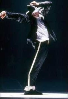 Azi de implineste 1 an de la moartea lui Michael Jackson