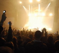Citeste: Retrospectiva anului 2008 - concerte si party-uri