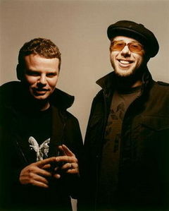 Video - Chemical Brothers au mixat in Ibiza dupa 14 ani