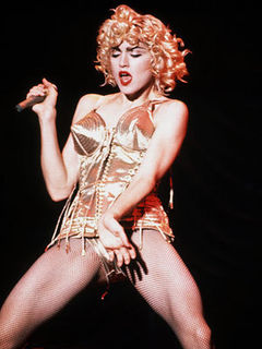Gazonul A este sold out la concertul Madonna