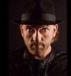 Foto: Portrete artistice de-ale DJ-ilor