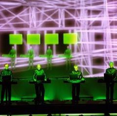 Radiohead ii declara pe Kraftwerk 'idoli muzicali'