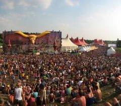 Festivalul Tomorrowland in iulie - condens de artisti in zece scene