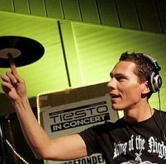 Tiesto a remixat Bloc Party
