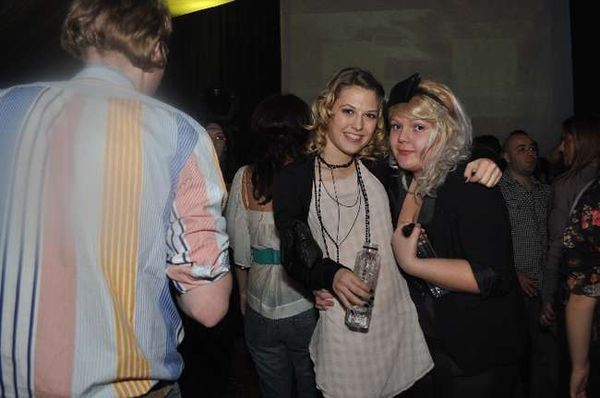 The Fresh 2011 Super Vixens @ Palatul Ghika