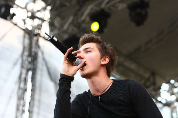 Poze BESTFEST 2009 Ziua 3:Santana,Charlatans,Moood,Ting Tings
